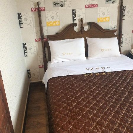 Romance Hotel Чхунджу Экстерьер фото